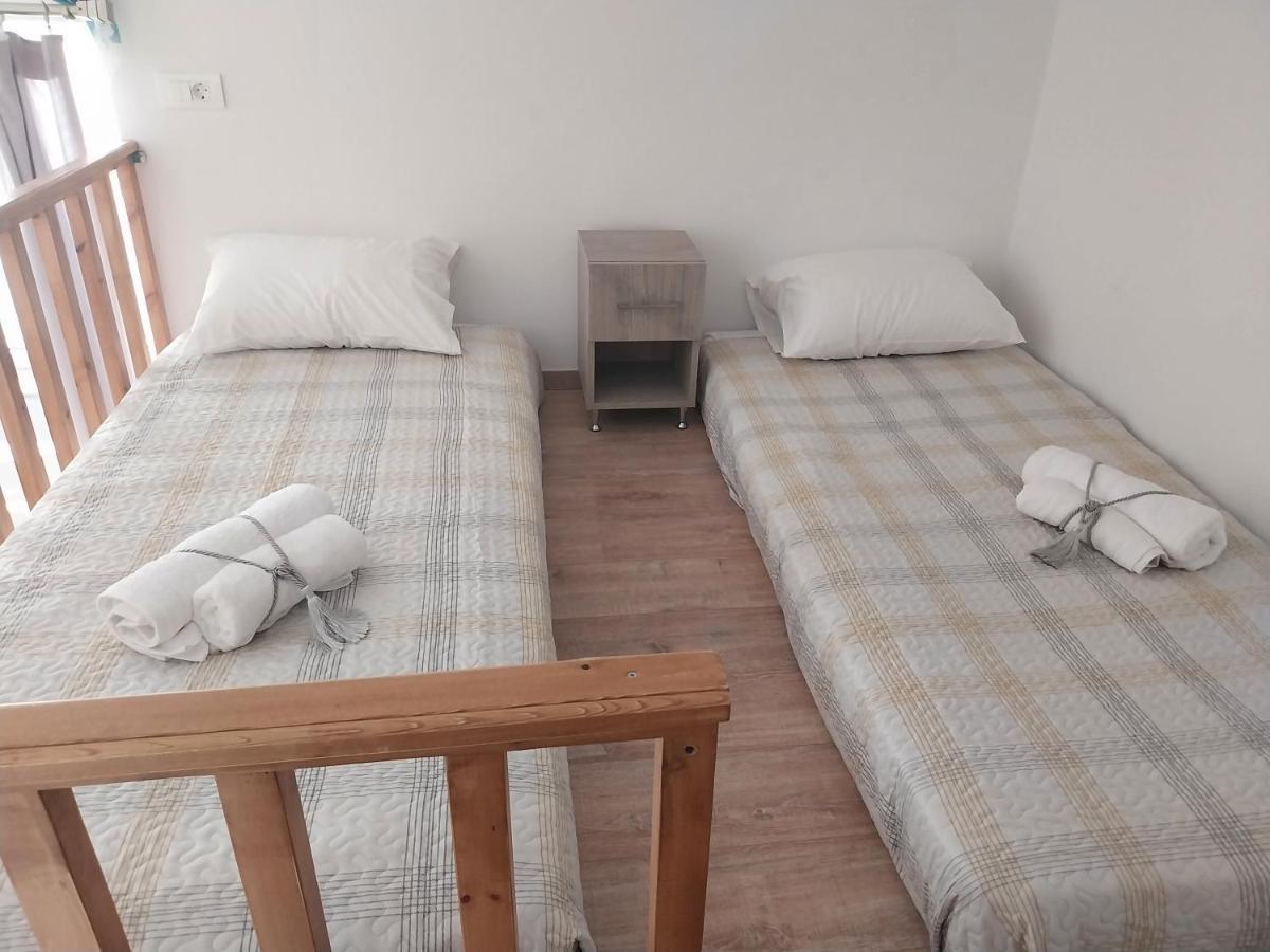 The Getaway Apartment Agia Marina  Exterior photo
